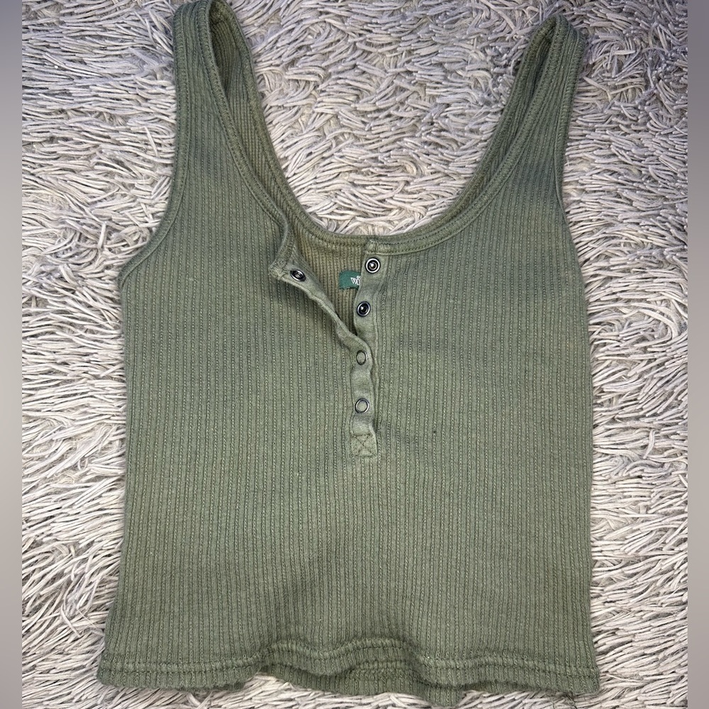 ~Wild Fable Green Button Up Cropped Tank Top